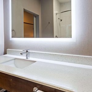 King Room Mobility accessible